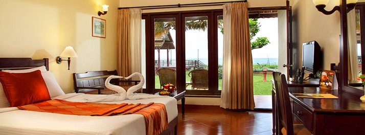 1130/Abad Whispering Palms Lake Resort - Kumarakom 07.jpg